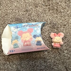 Mickey Mood Palette Figure - Minnie